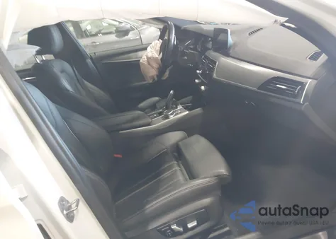 2018 BMW 540I xDrive из США, поврежденный, VIN WBAJE7C51JWD52928